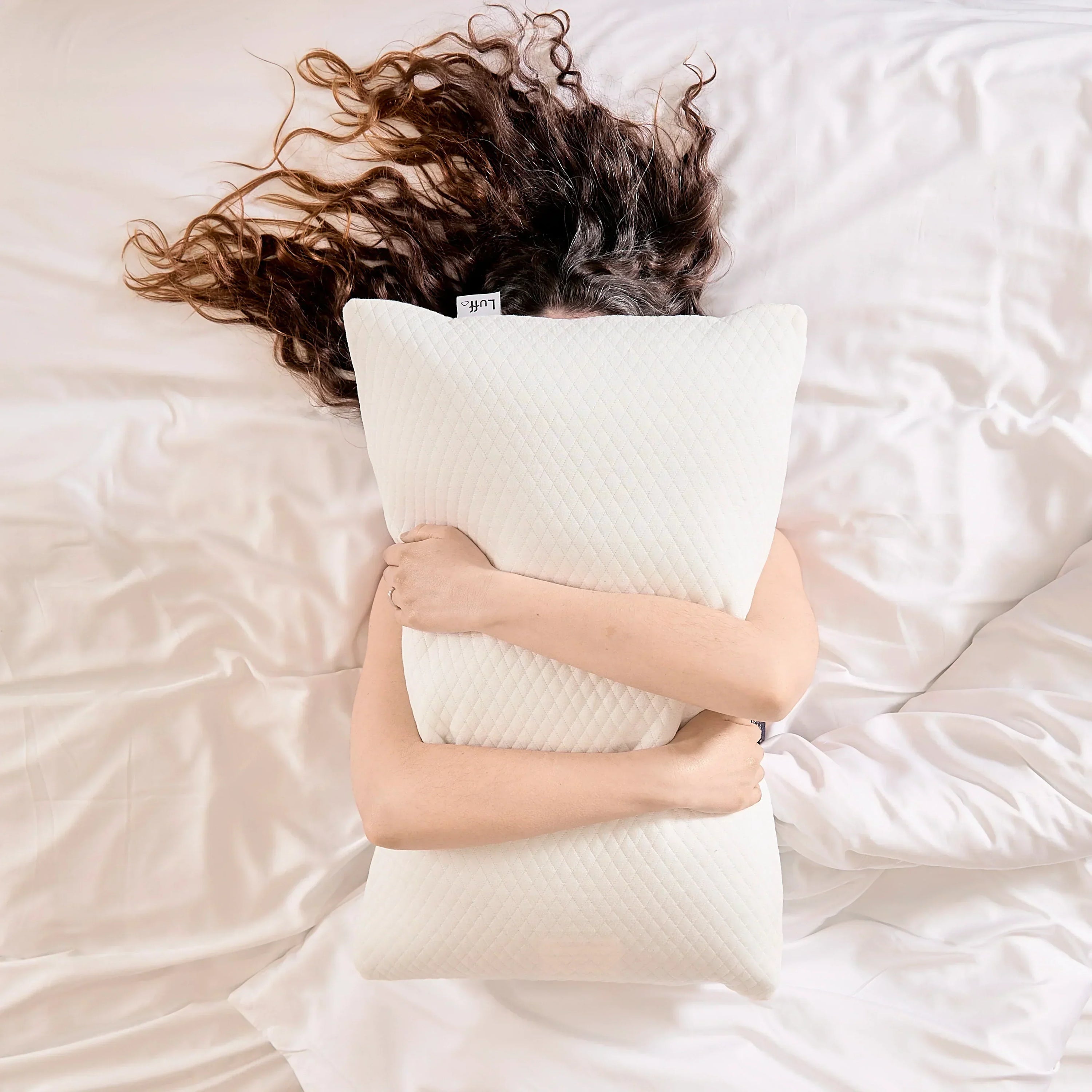 How to Choose the Right Pillow for Your Sleeping Position