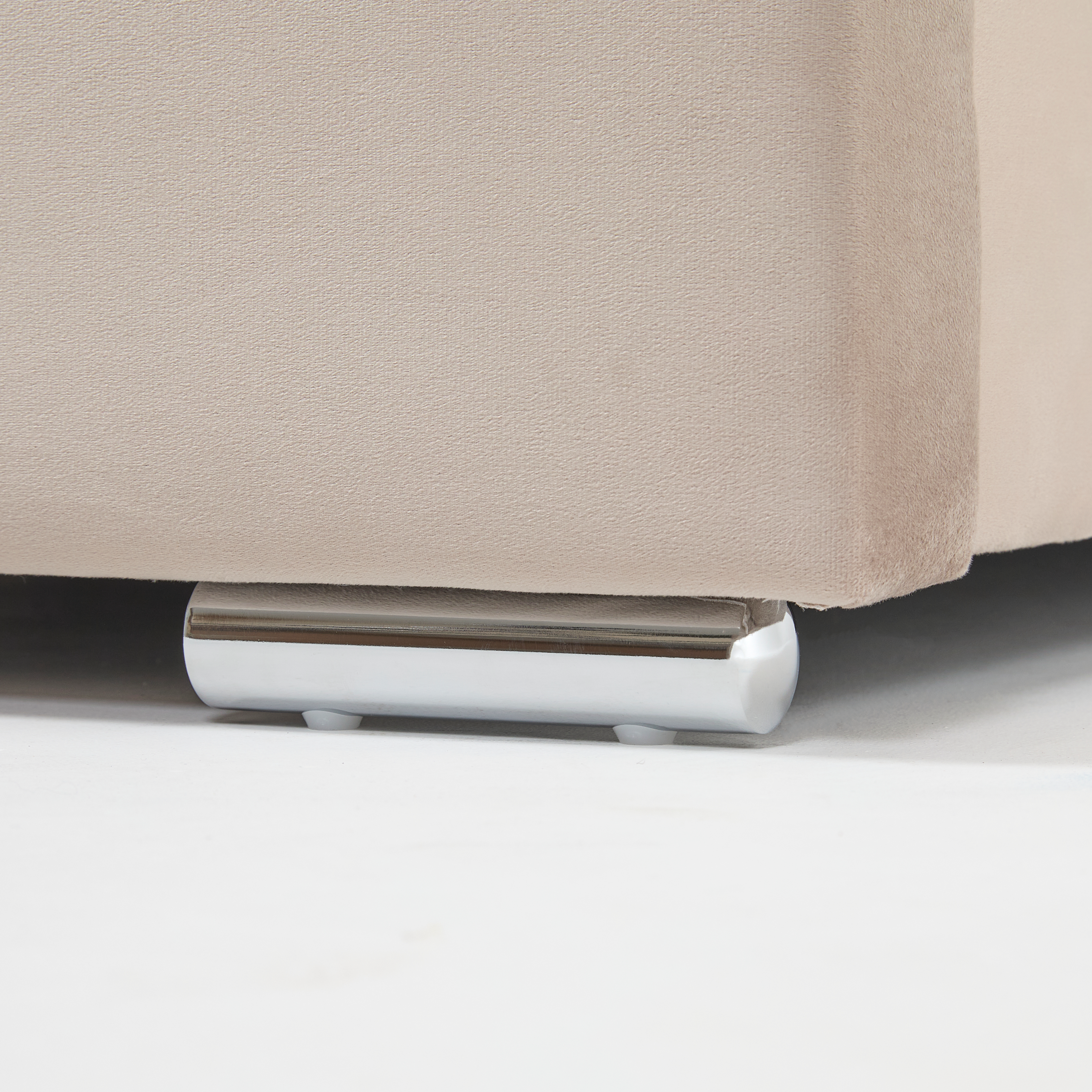 The Majestic Wingback Ottoman Bed