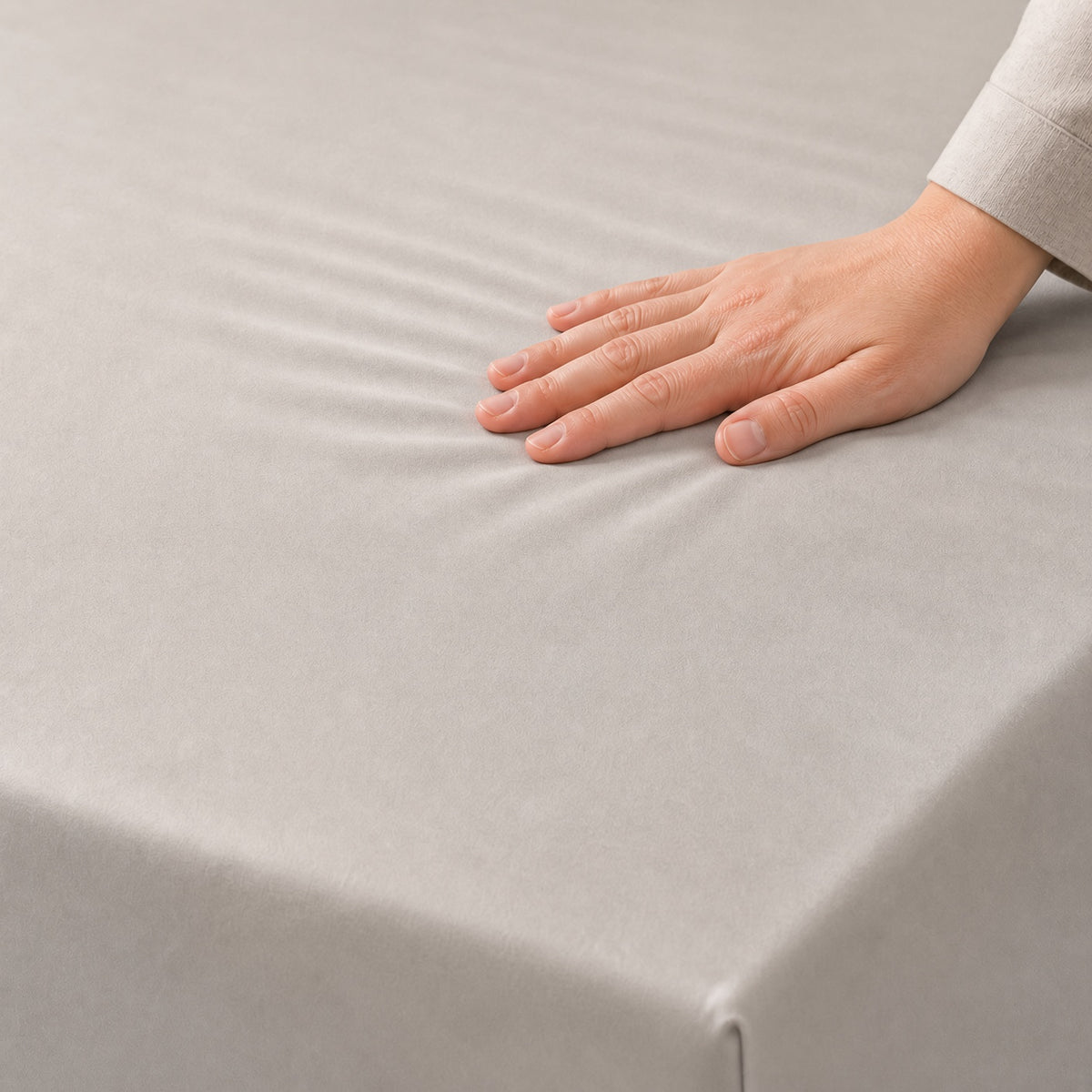 Luff SilverLining Bamboo Bedding with real silver. Naturally antibacterial and breathable #colour_light-grey